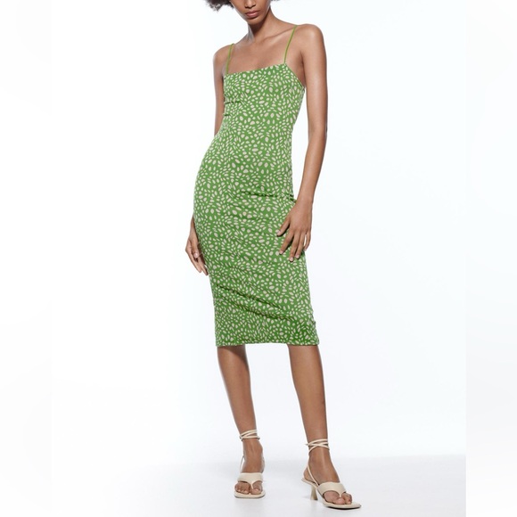 Zara Green Jacquard Bodycon Dress size Small - Picture 1 of 11